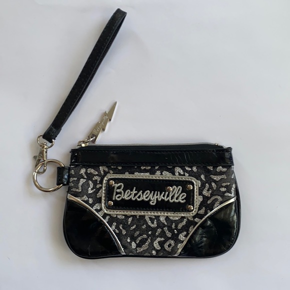 Betsey Johnson Handbags - Betsey Johnson Betseyville Silver Glitter Pattern Zip Wristlet